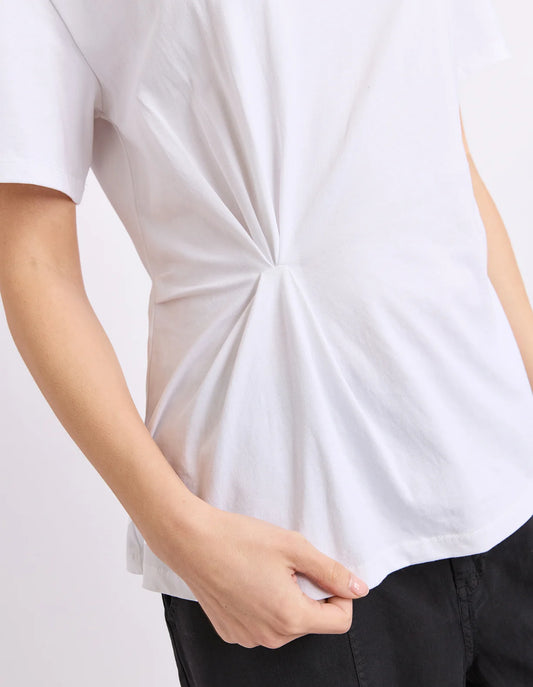 Tied tee