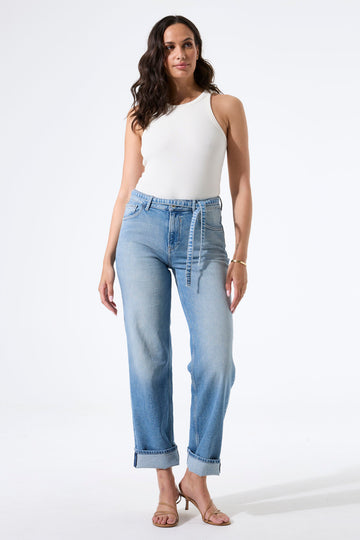 Celia Straight Fit - Medium Rise