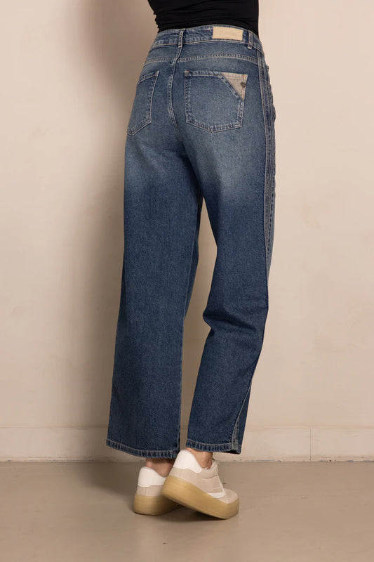Hyra Wide Leg Jean - Mid-Rise